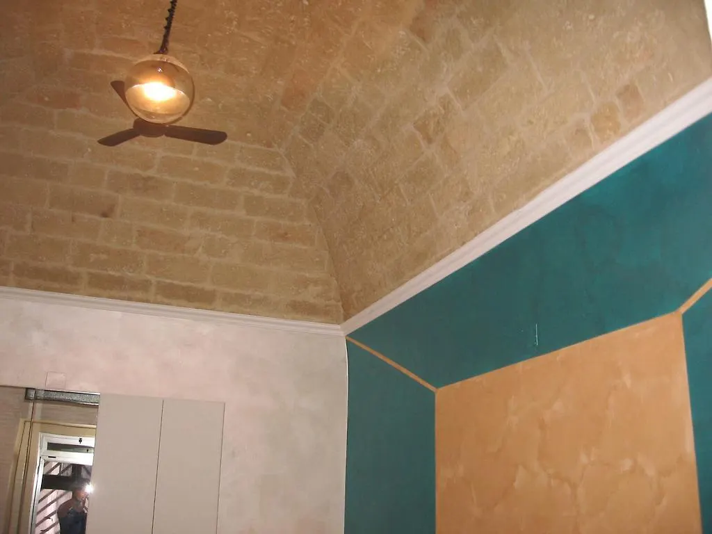 Golden Dreams Bed & Breakfast Bari